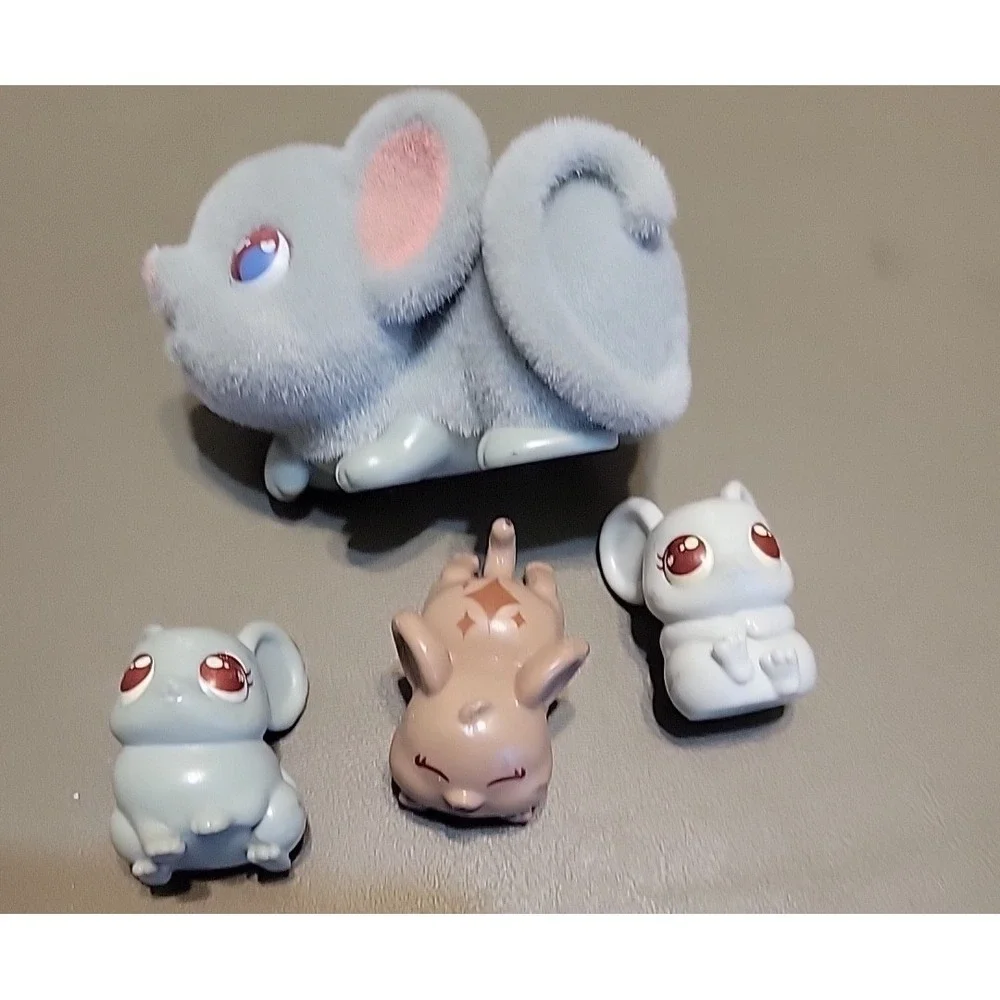 Little Live Pets Mama Surprise Lil' Mouse Minis play set
